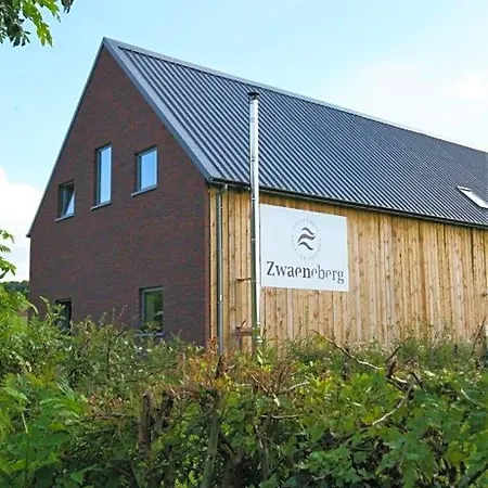 Bed & Breakfast Wijndomein Zwaeneberg